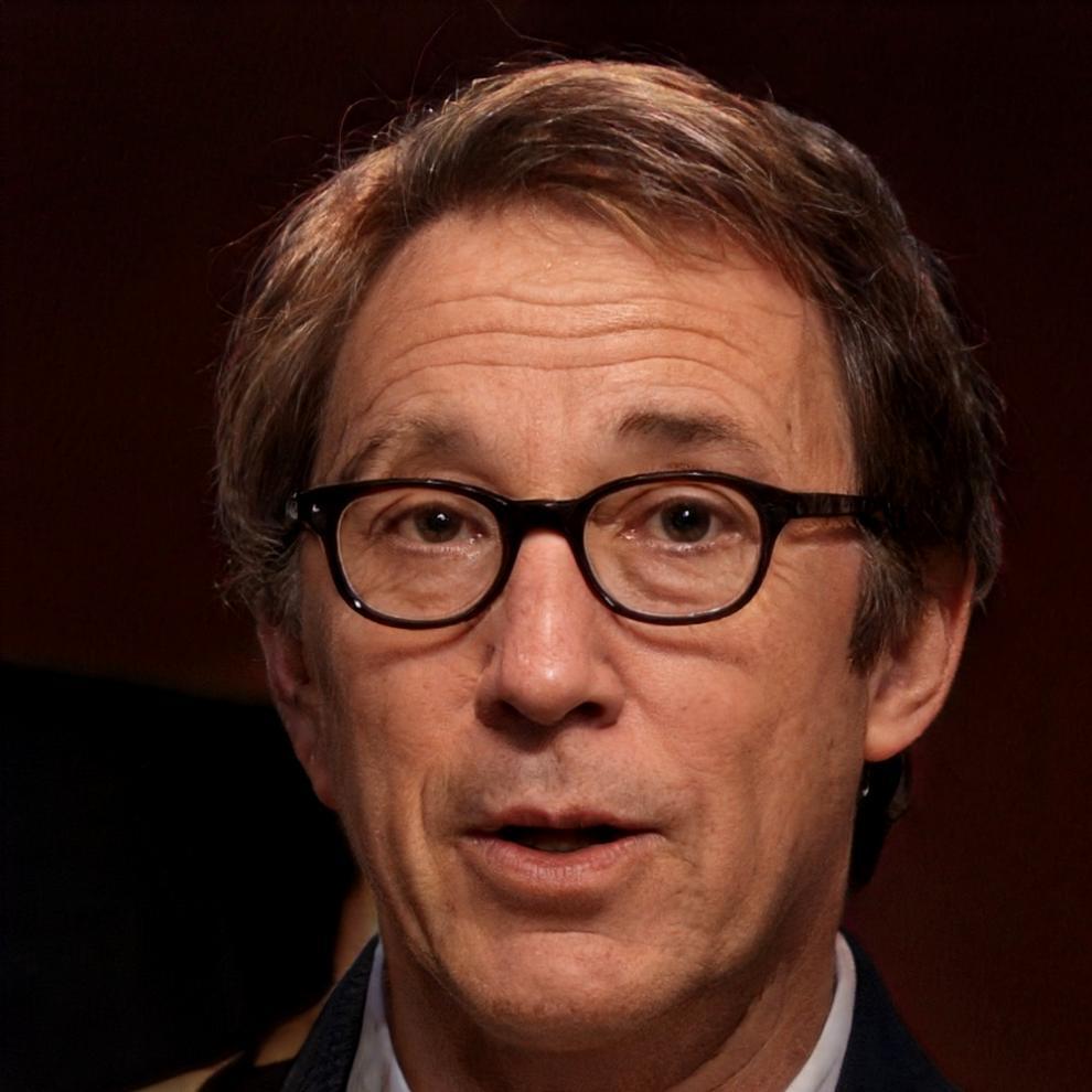 Analyst Thomas Weber
